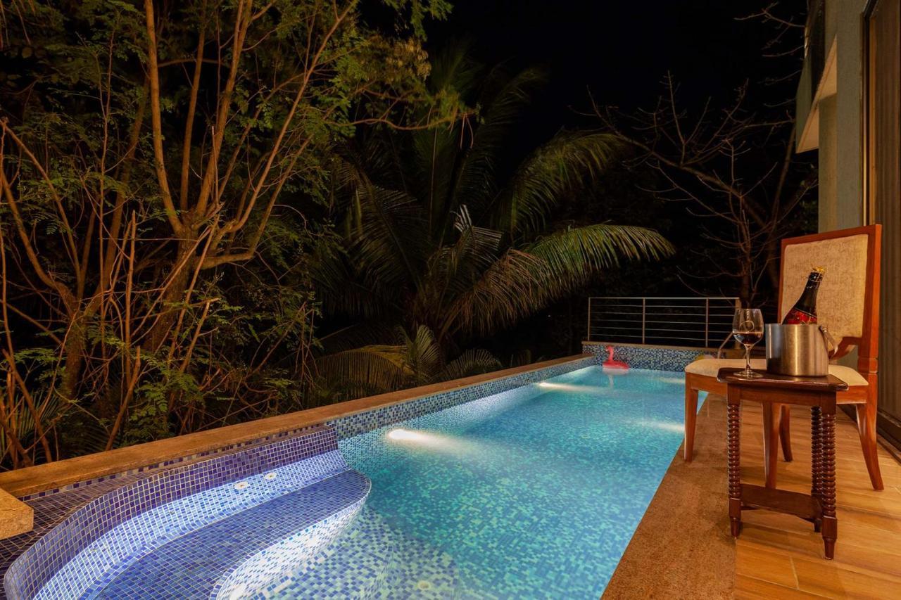 The Blue Horizon By Stayvista - Featuring A Beach-View Villa With A Swimming Pool, Indoor Games, And A Relaxing Balcony อลีบาก ภายนอก รูปภาพ