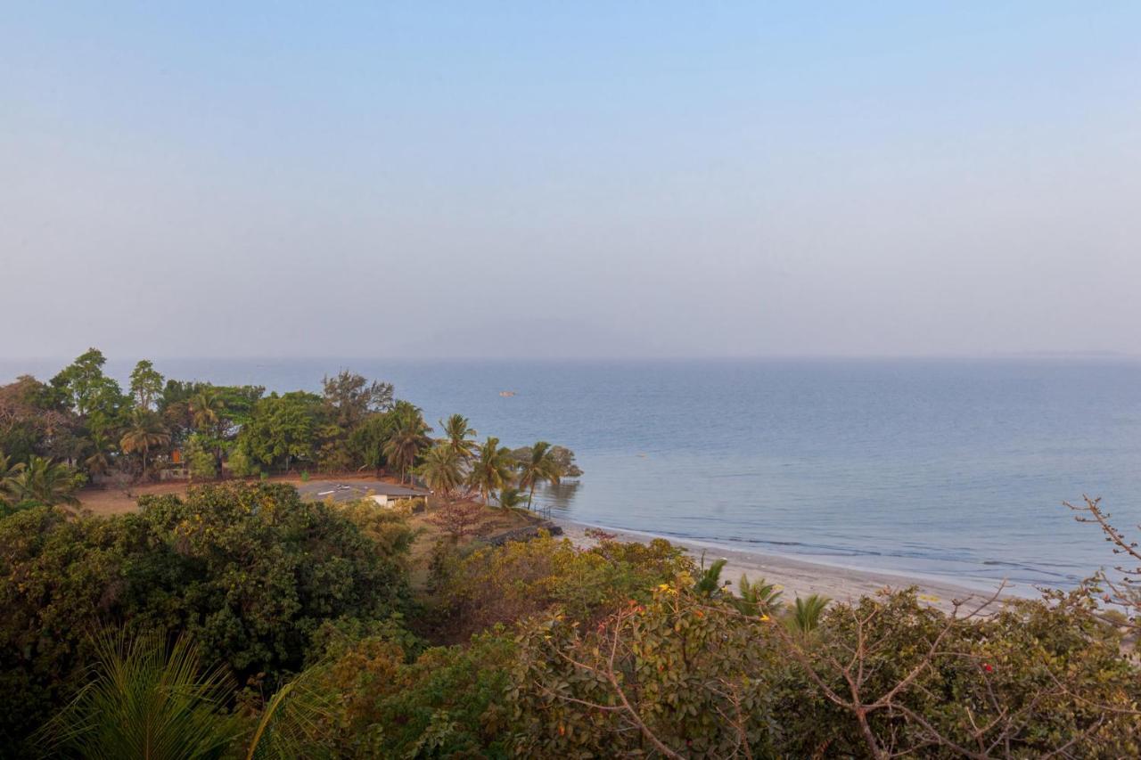 The Blue Horizon By Stayvista - Featuring A Beach-View Villa With A Swimming Pool, Indoor Games, And A Relaxing Balcony อลีบาก ภายนอก รูปภาพ
