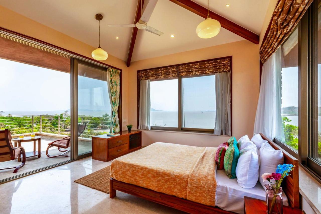 The Blue Horizon By Stayvista - Featuring A Beach-View Villa With A Swimming Pool, Indoor Games, And A Relaxing Balcony อลีบาก ภายนอก รูปภาพ